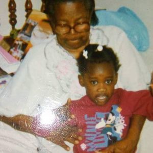 Meet your Posher, Crystal